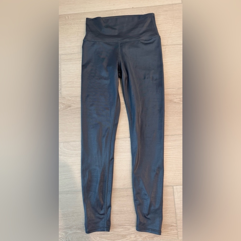 ALO Yoga Airlift Leggings: My closet reopens July 30!